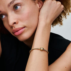 Snake Mesh Bracelet with Gold Heart Clasp | Pandora